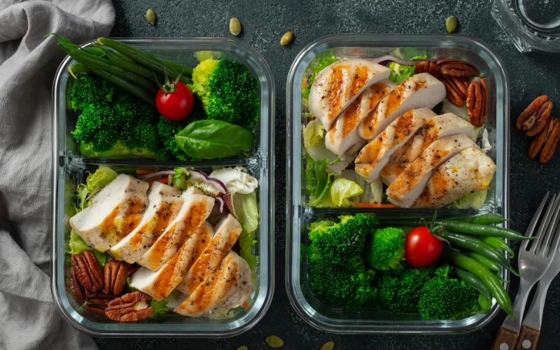 Meal prep your lunches for easy and healthy meals