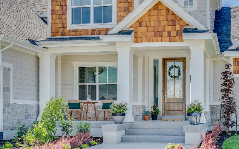 How to decorate your front porch for Fall