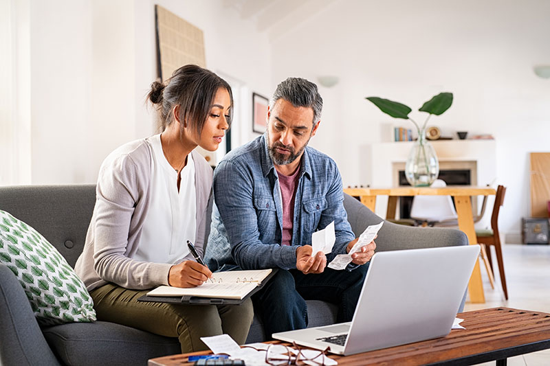 married couple budgeting