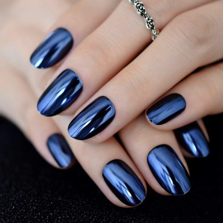 dark blue chrome nails