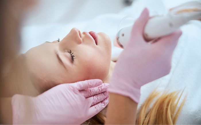 Non-invasive Cosmetic Procedures, Treatments & Healthy Lifestyle Habits 