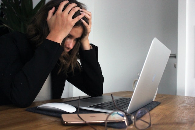 Feeling Overwhelmed at Work? Try These 4 Ways to Regain Control - Sass  Magazine