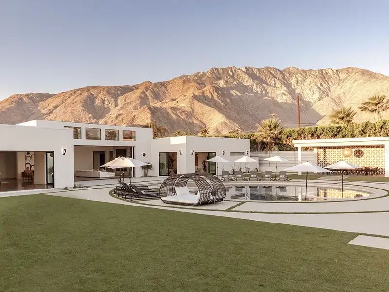 luxury vacation home in palm springs