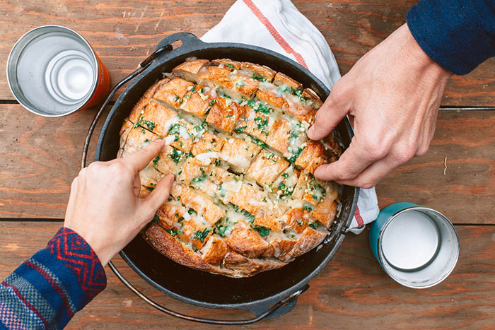 pull apart garlic bread