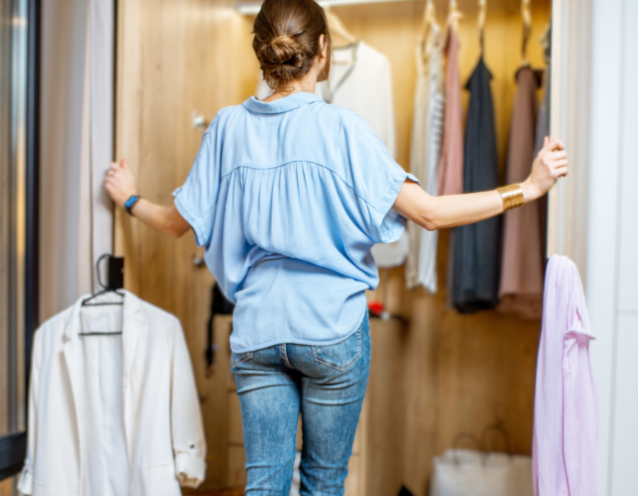 building a capsule wardrobe