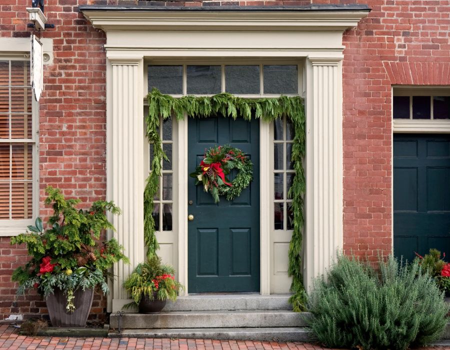 holiday front porch decor